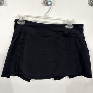 Lululemon size 6 tennis skirt